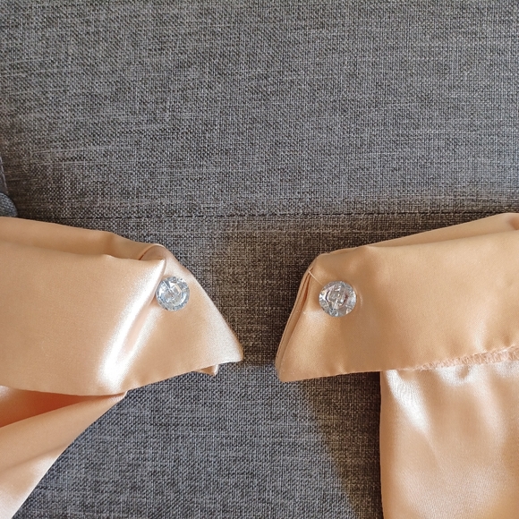 Beautiful Gold Cocktail Blouse - Picture 6 of 8